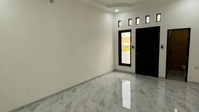 Properti Siap Pakai di Kawasan Ciledug, Tangerang, LT 140m²