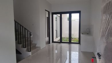 Hunian Idaman di Serpong, Tangerang Selatan, 3 KT, Harga 2,35 Miliar