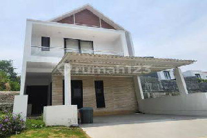 Rumah Area Luxury Jangli, Semarang - Harga Menarik 2,7 Miliar