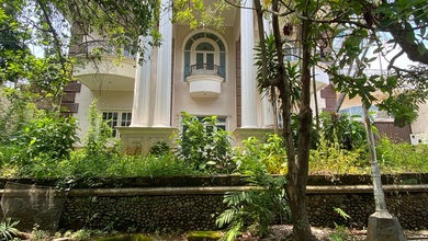 Rumah Area Premium Bukit Sari, Semarang - Harga Menarik 7,5 Miliar