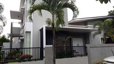 Rumah Area Luxury Tembalang, Semarang - Harga Menarik 3,85 Miliar