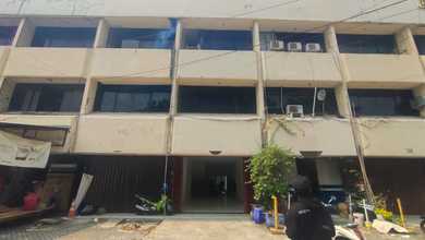 Disewakan Ruko 3,5 Lantai Dipinggir Jln Raya Klender, Duren Sawit