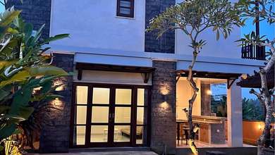 Dijual Villa 2 Lantai Dekat Jln Raya Kemenuh Gianyar Bali