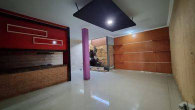 Disewakan Cepat Rumah Cantik dengan Lahan Luas 119 m2 Kawasan Cakung