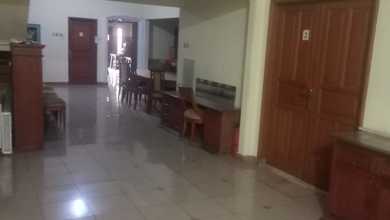 Dikontrakkan Rumah Murah di Tebet, Jakarta Selatan, LT 180m²