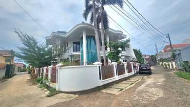 Rumah Mewah di Jatiwaringin, Bekasi, 6 KT, LT 502m²