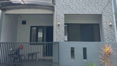 Rumah Dijual di Surabaya Kota, Surabaya, LB 160m², Harga Terbaik!