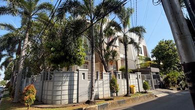 Rumah Sewa Murah Lokasi Sunter, Jakarta Utara, LB 520m²
