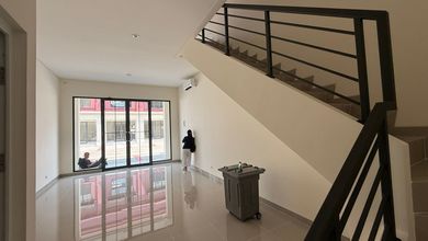 Disewakan Ruko Madison Grande Gandeng 2 Lantai Gading Serpong