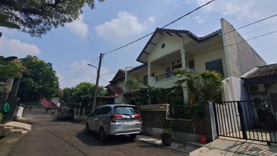 Penawaran Langka, rumah Mewah di Bintaro, Tangerang Selatan, LB 300m²