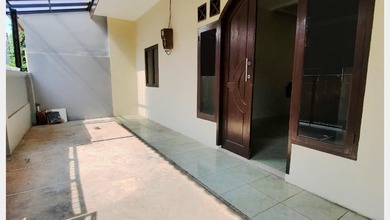 Jual Rumah Strategis di Ciputat, Tangerang Selatan - LT 70m²