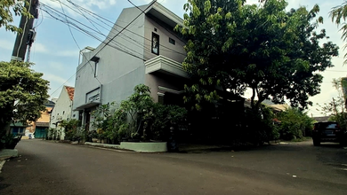 Kesempatan Langka, rumah Prestisius di Pondok Aren, Tangerang Selatan, LB 390m²