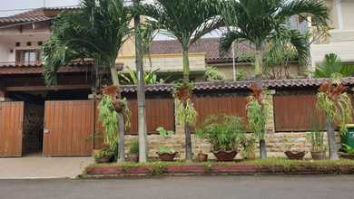 Rumah Area Luxury Cinere, Depok - Harga Terbaik 4 Miliar