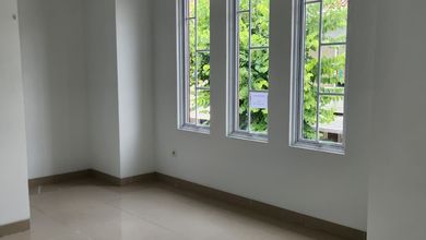 Rumah Sewa Murah Lokasi Gading Serpong, Tangerang, LB 68m²
