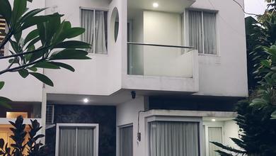 Rumah Area Luxury Ciputat, Tangerang Selatan - Harga Menarik 2,7 Miliar