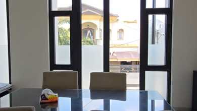 Rumah Minimalis Disewakan di Villa Melati Mas, Tangerang Selatan, Harga Ekonomis