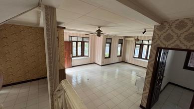 Hunian Mewah di Bintaro, Tangerang Selatan, 3 Kamar Tidur, LT 150m²