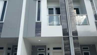 Kesempatan Rumah di Cakung, Jakarta Timur, LB 63m², Harga 1,3 Miliar