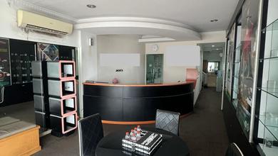 Ruko di Junction Jatiwaringin, Jakarta Timur