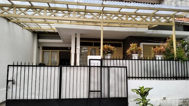 Hunian Mewah di Tebet, Jakarta Selatan, 3 Kamar Tidur, LT 141m²