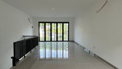 Disewakan Ruko Baru Lokasi Boulevard Jakarta Barat