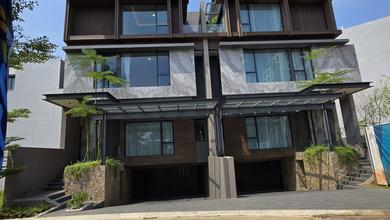For Sale rumah Eksklusif di Citra Garden, Jakarta Barat - LT 180m²