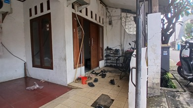 Kesempatan Rumah di Pesanggrahan, Jakarta Selatan, LB 164m², Harga 1,8 Miliar