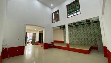 Dijual Ruko 1.5 Lantai Karang Tengah Sangat Strategis Termurah SHM Nego Bebas Banjir