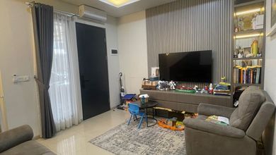 Rumah Favorit di Graha Raya, Tangerang Selatan, 3 KT, Harga 2 Miliar