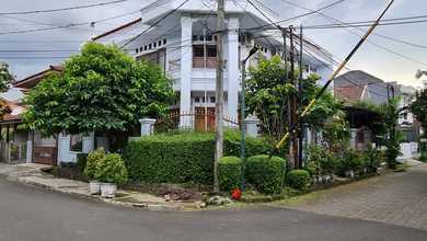 Hunian Mewah di Sektor 3 - Bintaro, Jakarta Selatan, 5 Kamar Tidur, LT 237m²