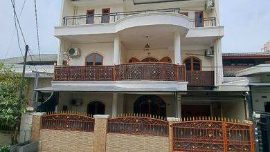Jual Rumah Cantik Luas 150 m2 area Rawa Badak, Jakarta Utara