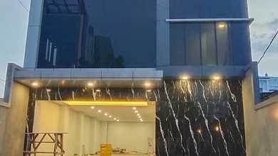 Dijual Gedung Baru Mewah 4.5 Lantai Di Jalan Dewi Sartika Cawang Jakarta Timur 279.0 m² di Cawang SHM Perkantoran Unfurnished