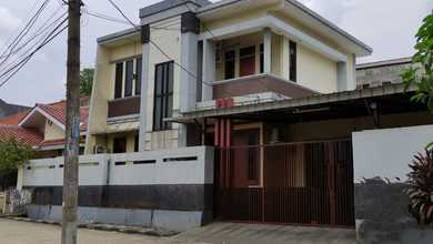 Rumah Premium LT 300 Jual area Jatiwaringin, Bekasi