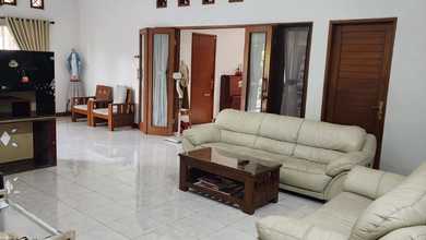 Rumah Prestisius di Kawasan Duren Sawit, Jakarta Timur, LB 400m², Harga 3 Miliar