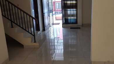 Rumah Sewaan Murah di Harapan Indah, Bekasi, 3 KT, Harga 45 Juta /tahun