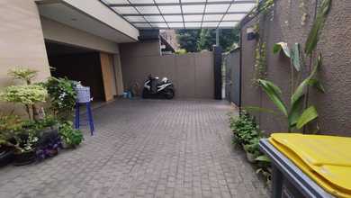 Rumah Modern LT 305 Jual di Pondok Indah, Jakarta Selatan