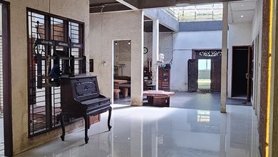 Jual Rumah Megah LT 698 m2 Kawasan Graha Raya Bintaro, Tangerang Selatan