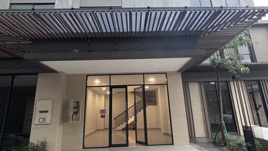 Disewakan Ruko Masih Baru 3 Lantai Lokasi Strategis Siap Cuan