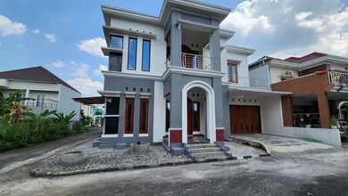 Dijual rumah Premium di Sleman, Sleman - LT 288m²