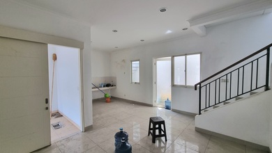 Jual Rumah Cantik Luas 120 m2 di Gading Serpong Scientia Garden, Tangerang