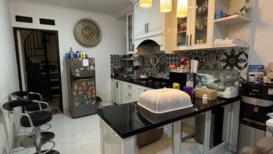 Rumah Area Premium Sektor 2 - Bintaro, Jakarta Selatan - Harga Terbaik 3,5 Miliar