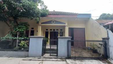 Rumah Siap Pakai di Area Andir, Bandung, LT 185m²