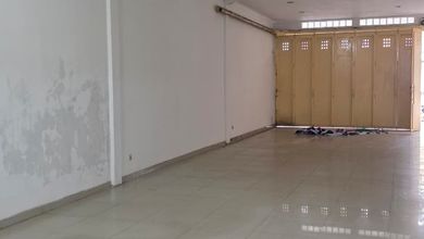 Disewakan Rumah Toko (Ruko) Gandeng 3 Lantai Burangrang, Bandung