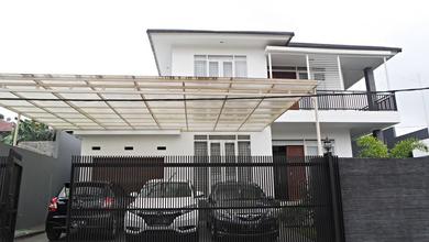 Hunian Mewah di Kawasan Geger Kalong, Bandung, LB 300m², Harga 5,95 Miliar