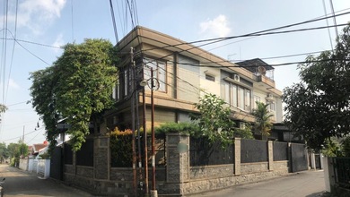 Penawaran Eksklusif, rumah Mewah di Regol, Bandung, LB 314m²