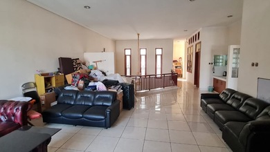 Hunian Mewah di Kawasan Taman Kopo Indah, Bandung, LB 267m², Harga 2,6 Miliar