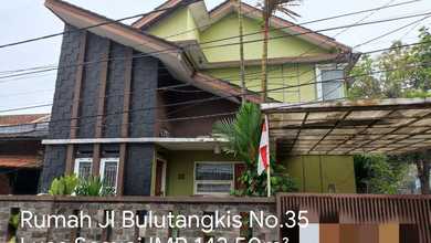 Jual Rumah Strategis di Arcamanik, Bandung - LT 172m²
