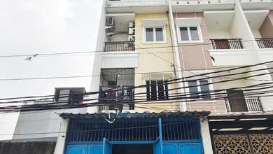 DIJUAL RUMAH KOST DI JELAMBAR, JAKARTA BARAT!