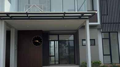 Rumah Elegan di Pantai Indah Kapuk 2, Jakarta Utara, 5 Kamar Tidur, LT 200m²