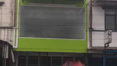 Ruko disewakan, Murah, di jalan Raya Tajur, Bogor ( pinggir jalan )